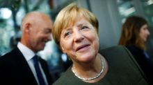 Merkel critica "mal uso" de órdenes de arresto de Interpol por parte de Turquía